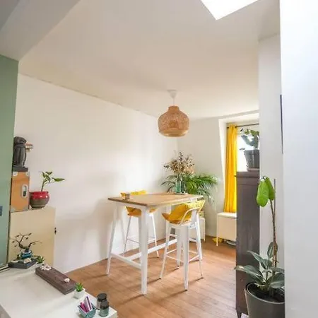 12th Arr Parisian Hideaway 파리